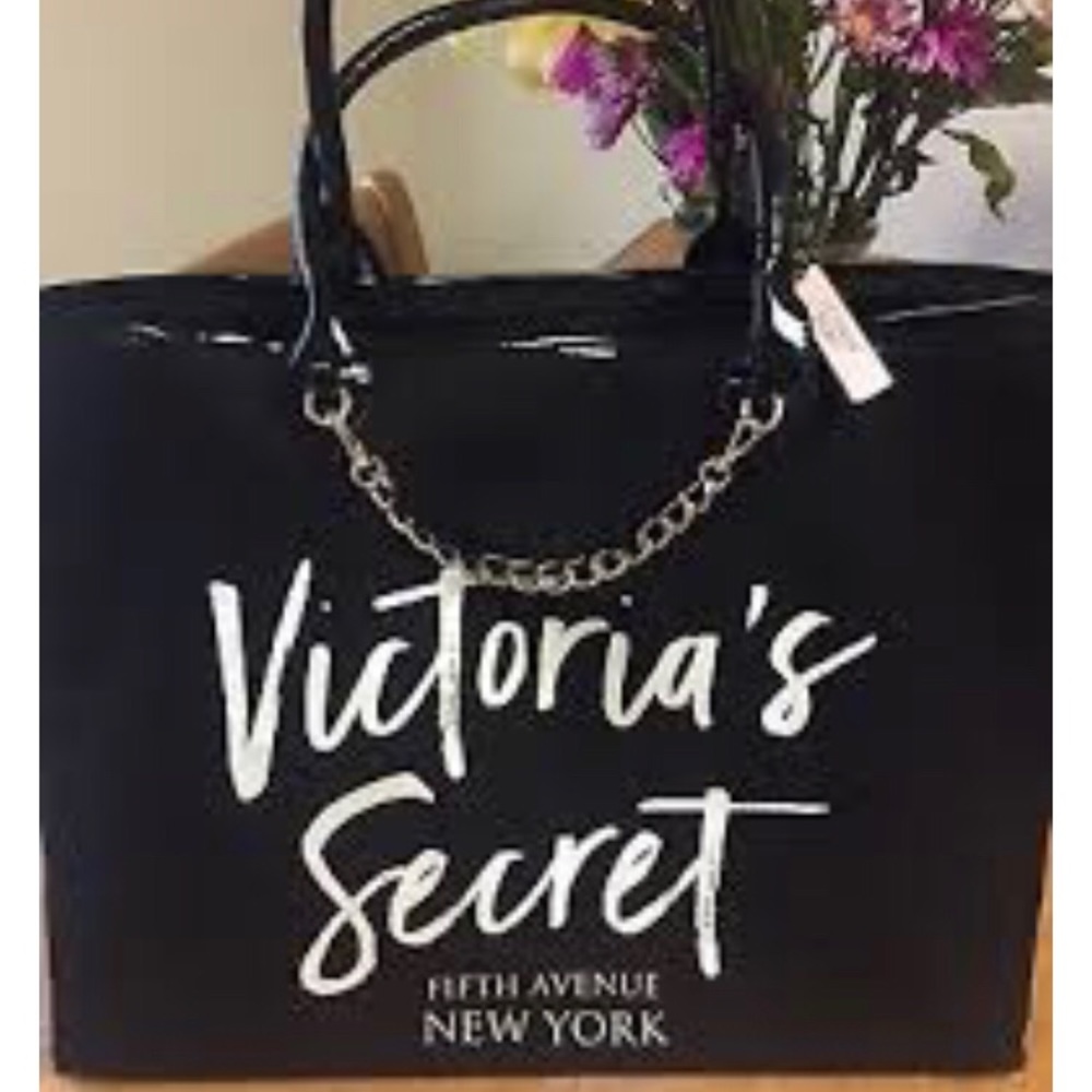Victoria’s Secret city tote